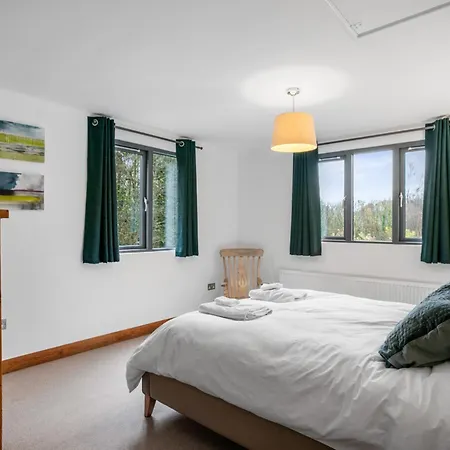 Bracken Ground Дом отдыха